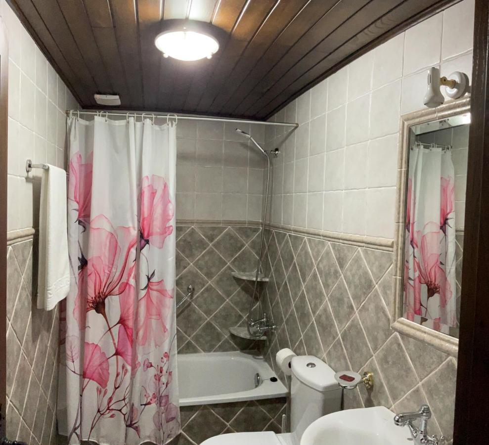 Casa Freixe Apartamentos Rurales سانتا إيولاليا دي أوسكوس المظهر الخارجي الصورة