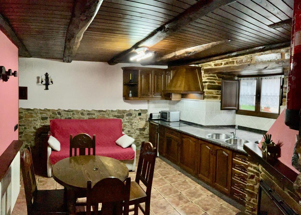 Casa Freixe Apartamentos Rurales سانتا إيولاليا دي أوسكوس المظهر الخارجي الصورة